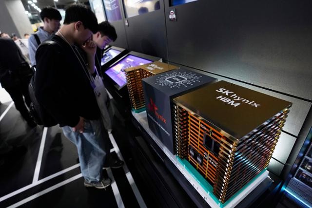 2035년엔 HBM 안에 물이 흐른다?... 'HBM의 아버지'가 예언한 차세대 반도체
