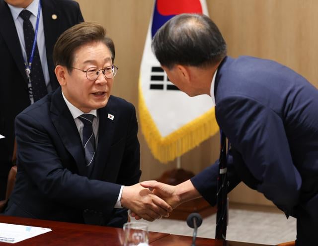 李 "상당히 노가다 자리"... <b>국정상황실장</b>에 <b>송기호</b> 변호사 임명