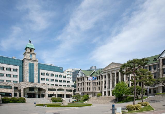 한양대학교 신본관(왼쪽)과 역사관 전경. 한국일보 자료사진