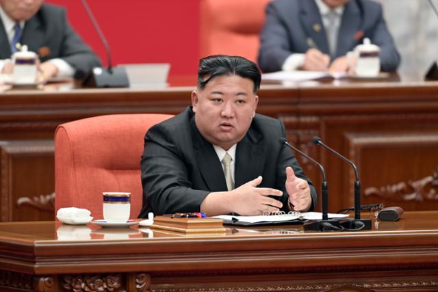 김정은 북한 국무위원장이 2023년 12월 26~30일 평양에서 열린 노동당 중앙위원회 제8기 제9차 전원회의에 참석해 있다. 평양=노동신문·뉴스1