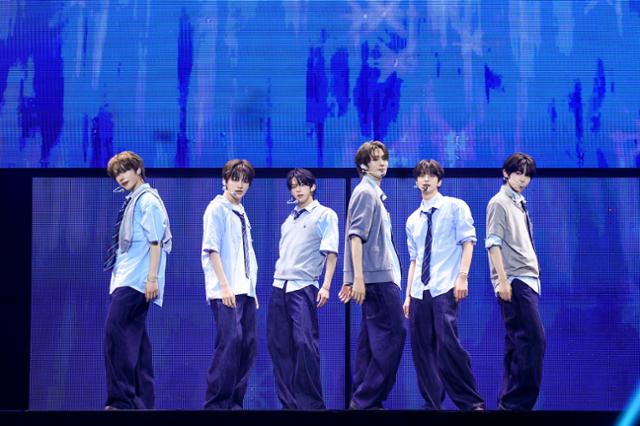 <b>투어스</b> "첫 <b>단독 콘서트</b> 마지막 날 아쉬워... 다 같이 즐기자"
