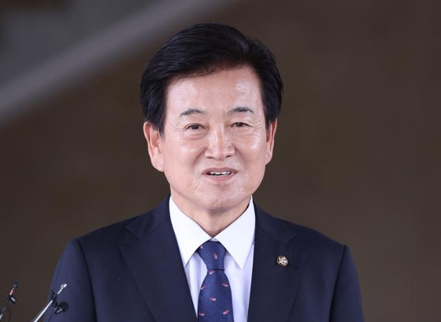 <b>정동영</b> "<b>통일부</b> 명칭 변경 적극 검토…납북자 가족과 통화했다"