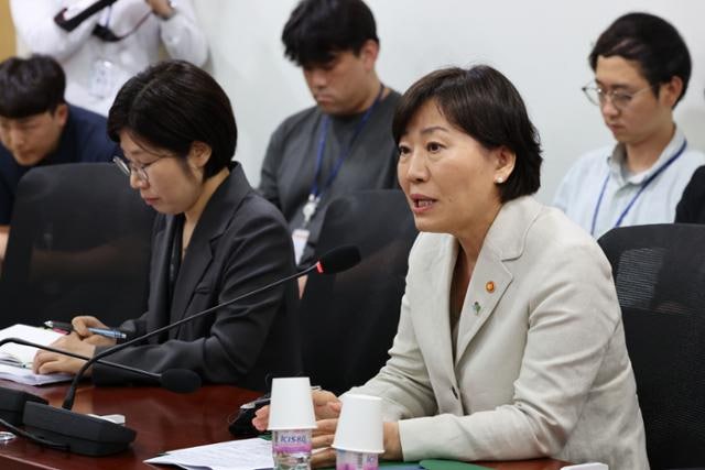 '농망법' 논란 <b>송미령</b> 與 의원들 찾아가 "새 정부 국정 철학에 맞게"