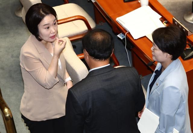 기왕 돈 푸는 거 더 쓰자?... 여야 앞다퉈 추경 증액 요구에 늘어만 가는 국채