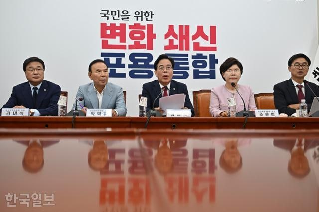 '도로 친윤' 된 송언석號... 안철수 혁신위는 '중수청'에 무게