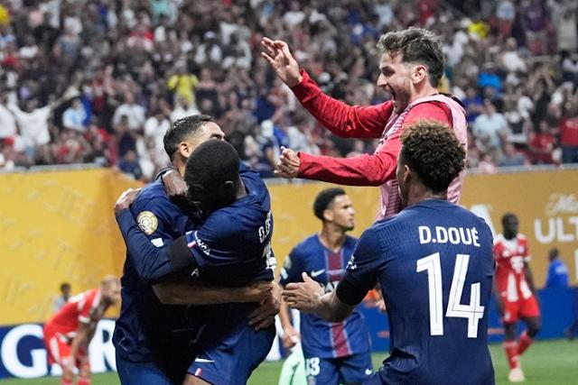 '2명 퇴장' PSG, 바이에른 <b>뮌헨</b> 2-0 격파... <b>클럽월드컵 4강 진출</b>