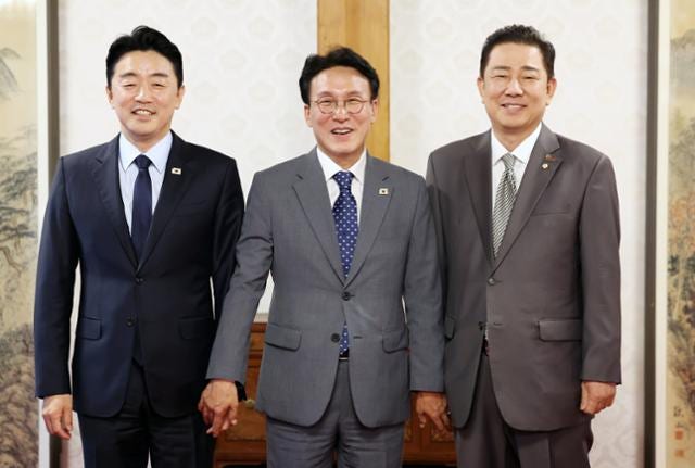 당정 "물가 안정 수단 총동원... <b>추경</b>도 조기 <b>집행</b>"