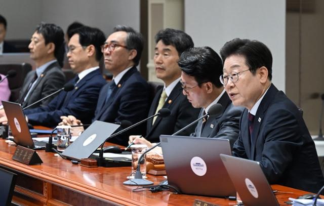 [단독] 윤 정부가 만든 '장관급' 대통령 외교안보특보, 폐지 또는 축소된다