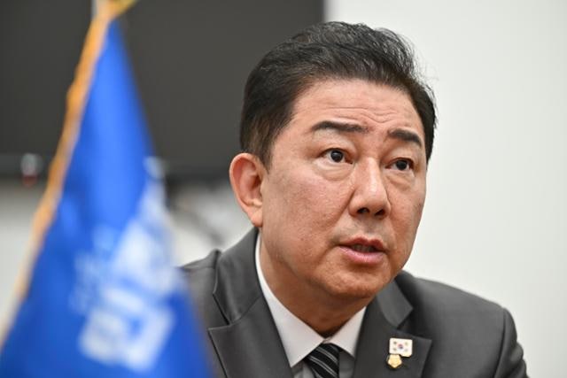 김병기 "검찰개혁 얼개 8월 안에… 李 재판중지법 임기 내 추진"