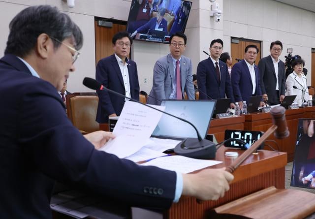 8월 개혁 입법 내달리는 민주, 국힘 '필리버스터' 맞불... 서머국회 '살라미' 대치