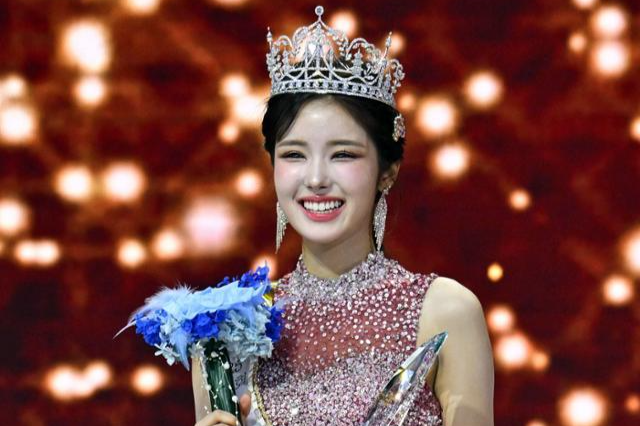 [단독] <b>미스코리아</b> '진' <b>정연우</b> "사랑을 베푸는 교육자가 꿈" (인터뷰)