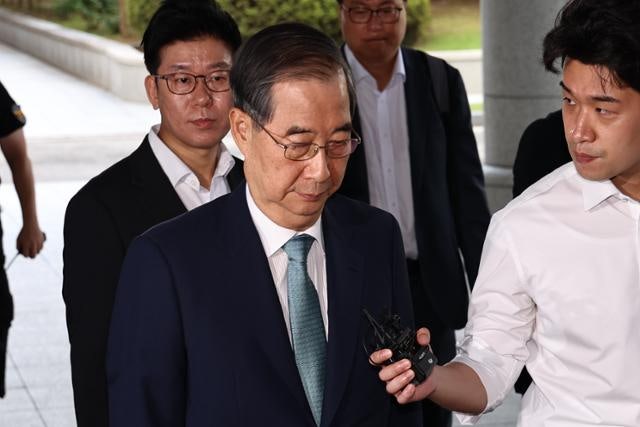 특검, 내란 가담 혐의 한덕수 소환... 구속영장 청구 검토