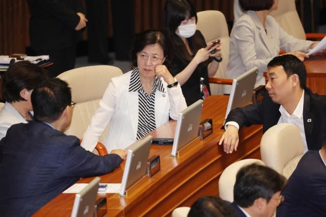 [단독] 추미애 법사위 첫 상정 법안은 '더 센 김건희 특검법'