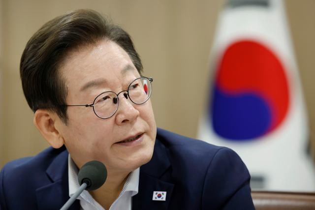 이 대통령 "과학 천시한 나라는 망해"... R&D에 35조 쏟아붓는다