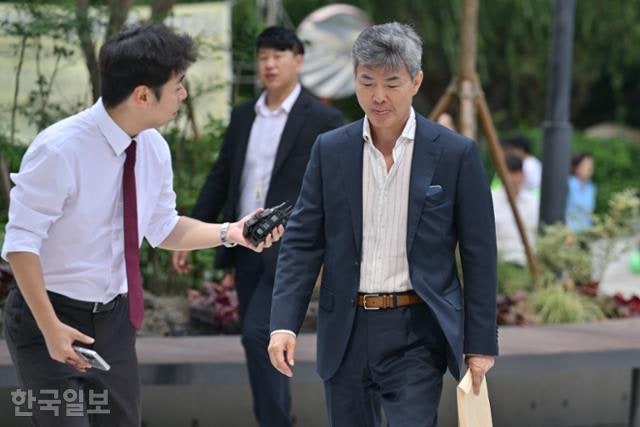 특검, '김건희 계좌 관리인' 구속기소…'최은순 동업자' 강제수사
