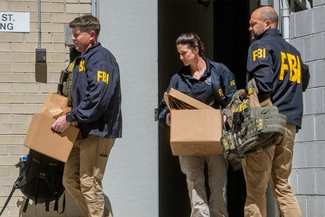 FBI, 존 볼턴 자택 등 압수수색…"<b>트럼프</b>의 <b>정치 보복</b>"