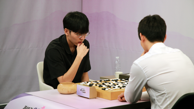 [제48기 SG배 한국일보 명인전] '신진서 vs 박정환' 승자조 결승서 랭킹 1·2위 격돌