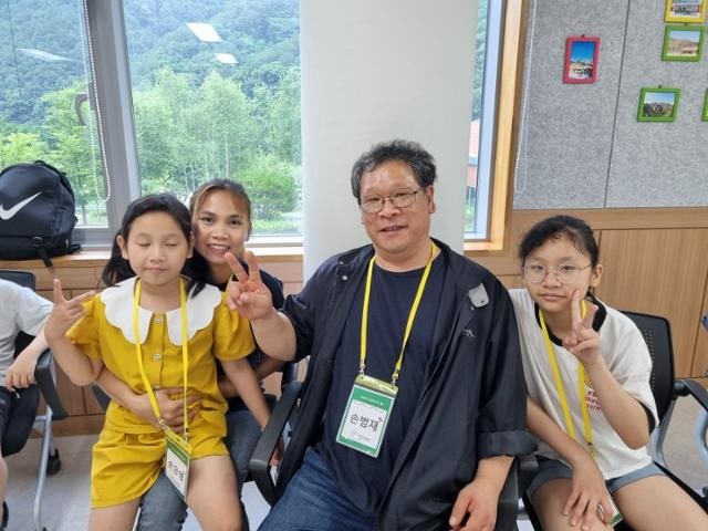10대부터 평생 일한 아빠, 4명에 새 삶 주고 떠나···"지켜봐줘, 사랑해, 고마워"