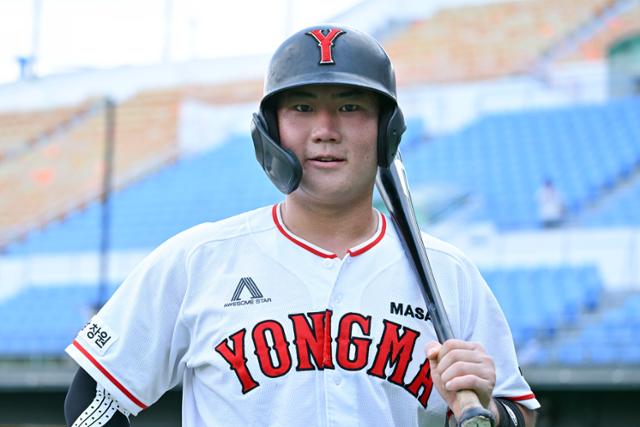 [봉황스타] '역전 스리런포+결승 희생플라이' 마산용마고 김주영 "똘똘 뭉쳐 메이저 첫 우승 일궈내겠다"