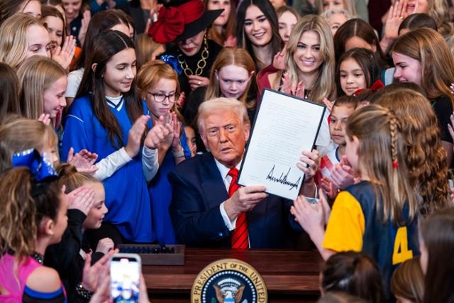 성평등 교육이 좌파 사상 세뇌?... 왜 그토록 젠더를 두려워하는가