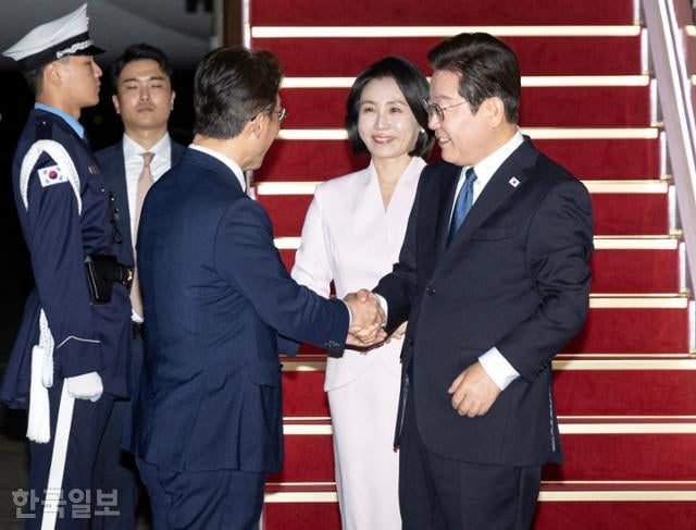 [메아리] 지금 여권이 차기 경쟁할 때인가