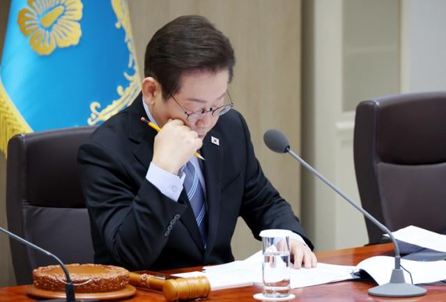 與 내란 특판 직진에 난감한 대통령실… 거리는 뒀지만 '반개혁 프레임'은 부담