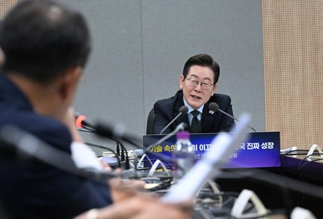 이 대통령, 11일 '취임 100일 기자회견'… 신성장 비전 설득 나선다