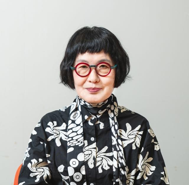 김혜순, 3년 만 새 시집 "찬물 몸에 끼얹듯 다른 시 썼다"