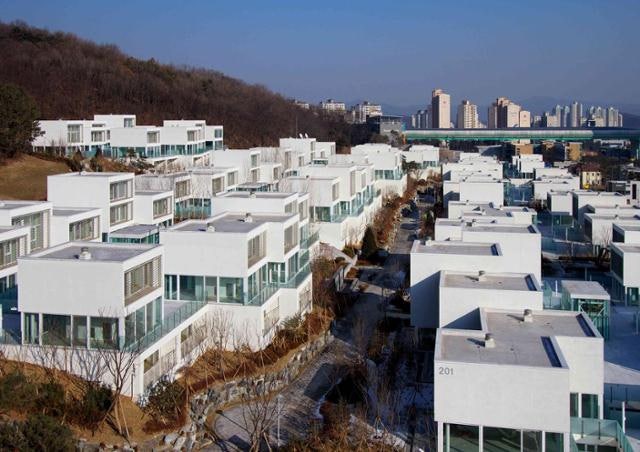 "서울에 고층 아파트 짓지 말라"…'판교 미분양' 일본 건축 거장의 일침