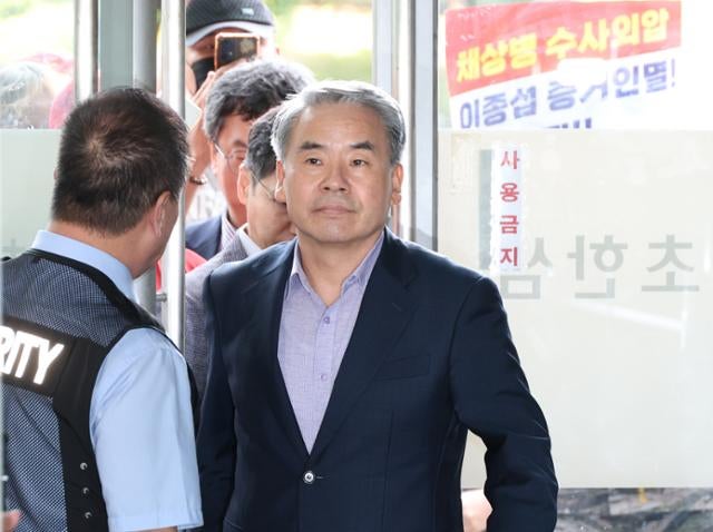 <b>이종섭</b>, <b>채상병 특검</b> 첫 피의자 출석... 박진 전 외교부 장관도 소환