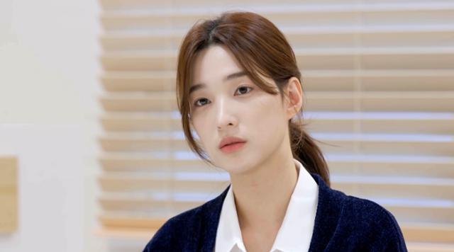 <b>율희</b>, 최민환과 이혼 2년 만 심경 변화?... "<b>연애</b> 해야" 직접 언급