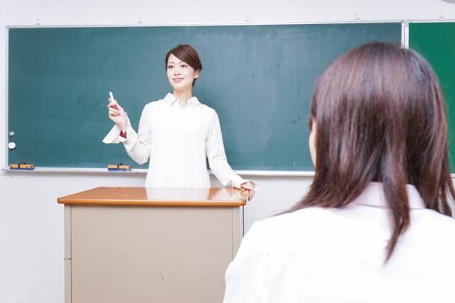 교사 2400명 줄이더니···'교사 업무 과다' 이유로 고교학점제 대폭 후퇴