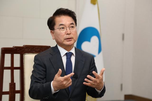 육동한 춘천시장 "AI와 사람 공존하는 첨단 도시 구현한다"