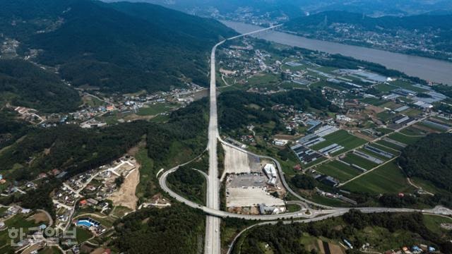 [단독] 양평고속도로 대안 '전문가 판단'이라더니...국토부, '답정너' 자문 구했다