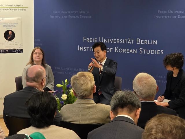 정동영 "북한은 미국 핵 타격 가능한 '전략국가'…흡수통일 불가능"
