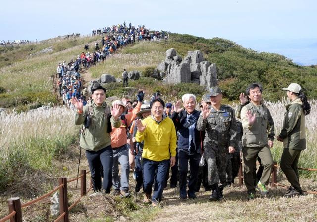 추석 연휴 '10월 9일' 무등산 정상 특별 개방… 2년 6개월 만에