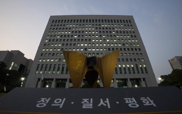 [36.5˚C] '검찰청 간판'을 바꾸고 난 뒤