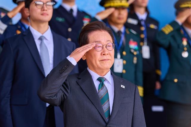 배임죄 없애면 대장동 재판 면소... '소급 않는다' 부칙 두면 예외