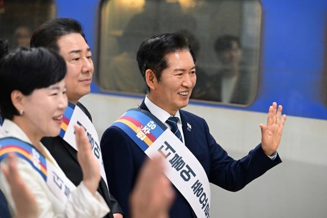[사설] 국회의원 추석 떡값 425만원 염치없다