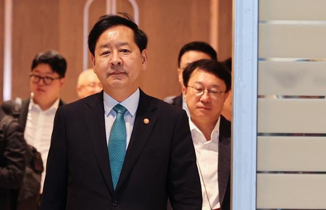 통상·재정·대통령실 고위급 줄줄이 방미...APEC 앞두고 관세 협상 실타래 풀리나