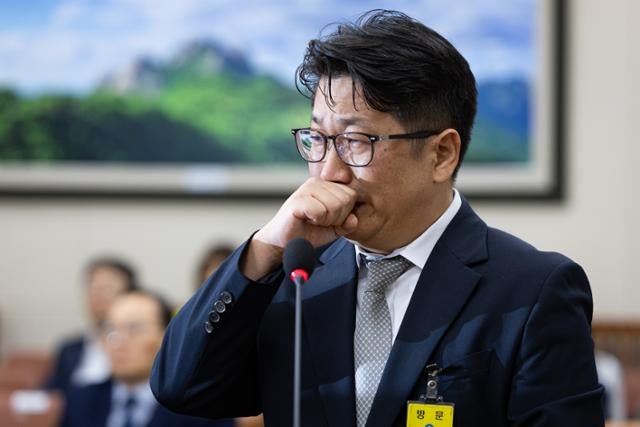 국감에서 눈물 쏟은 '현직 부장검사'…쿠팡CFS 수사 외압 폭로