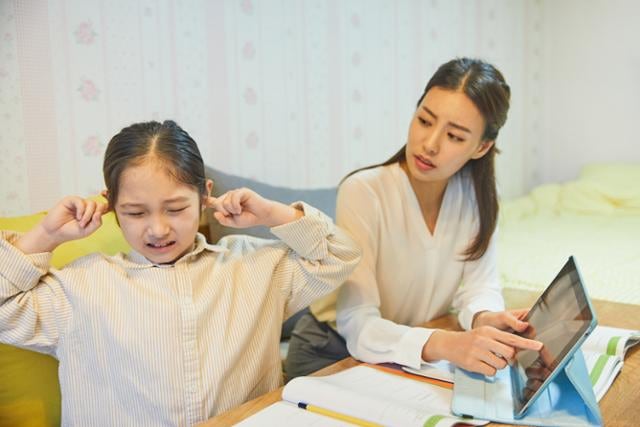 "너는 왜 맨날 그러니"... 잔소리, 아이 자존감 떨어뜨립니다