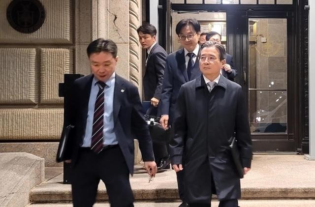 3500억달러 투자 묘수 찾을까… APEC 카운트다운, 韓美 막판 이견 조율 박차