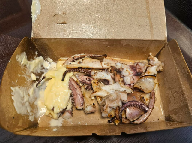 "이게 1만5000원 철판 오징어"… <b>제주</b> '<b>바가지 논란</b>' 또 터졌다