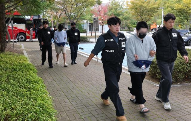 [김희원 칼럼] 누가 그들을 캄보디아로 가게 했나