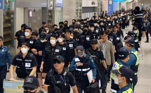 [단독] 구속된 <b>캄보디아</b> 송환자, 한국인 110명 피눈물 쏟게 한 <b>범죄조직</b>...