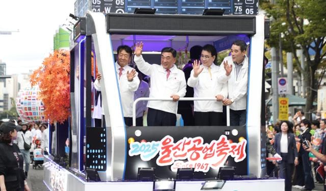 [미지답 칼럼] 축제는 한번도 실패한 적이 없다