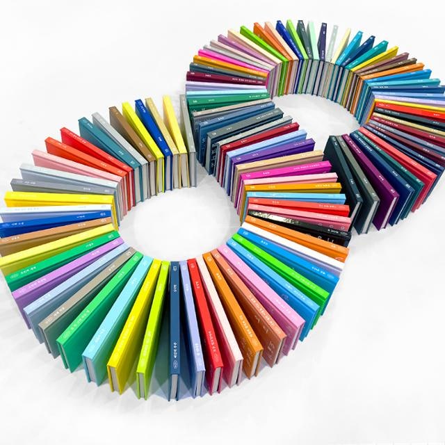 한 권에 단편 한 편 실험… 이야기로 통했다, 위픽 100권 출간