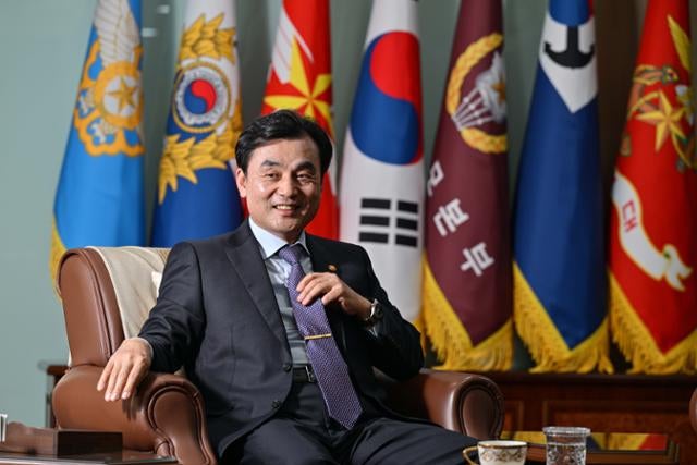 안규백 국방장관 “내주 美헤그세스 만나 전작권 전환 ‘2단계 완료’ 강하게 설득”