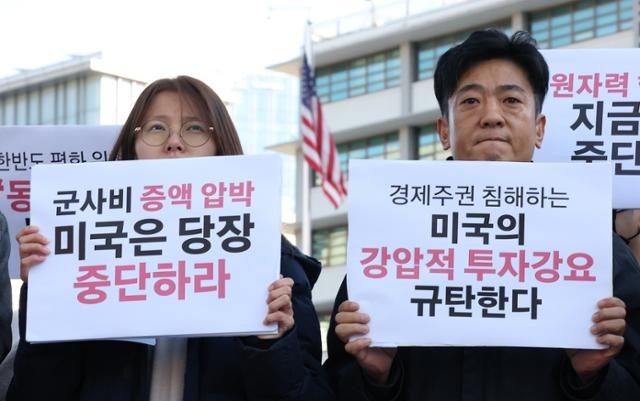 [뉴스룸에서] 트럼프가 박수받고 한국 떠나려면